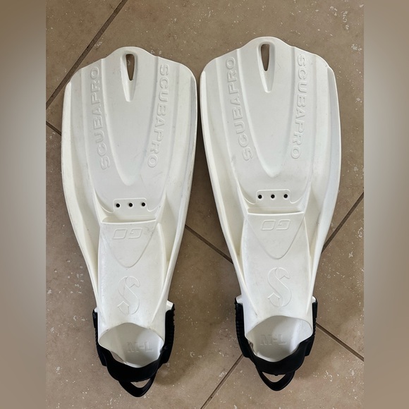 Scubapro Go Diving Fins WHITE size M/L - Picture 2 of 5